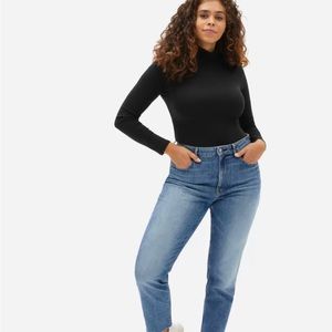 Everlane curvy cheeky jean - size 30. Never worn. No tags.